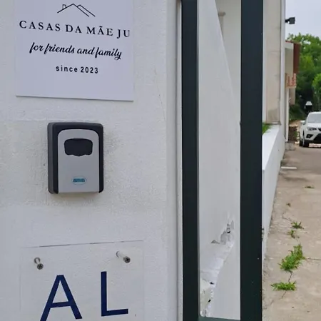 Casa Da Mãe Ju * Porto de Mós